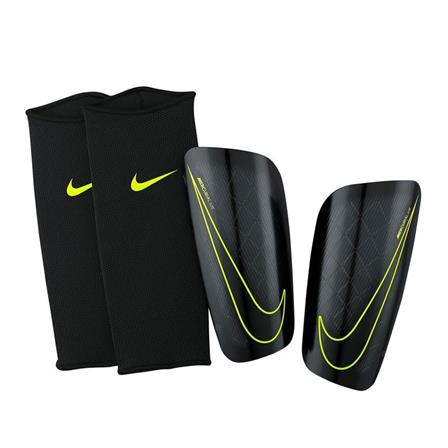SP2086 010 ESPINILLERA NIKE
